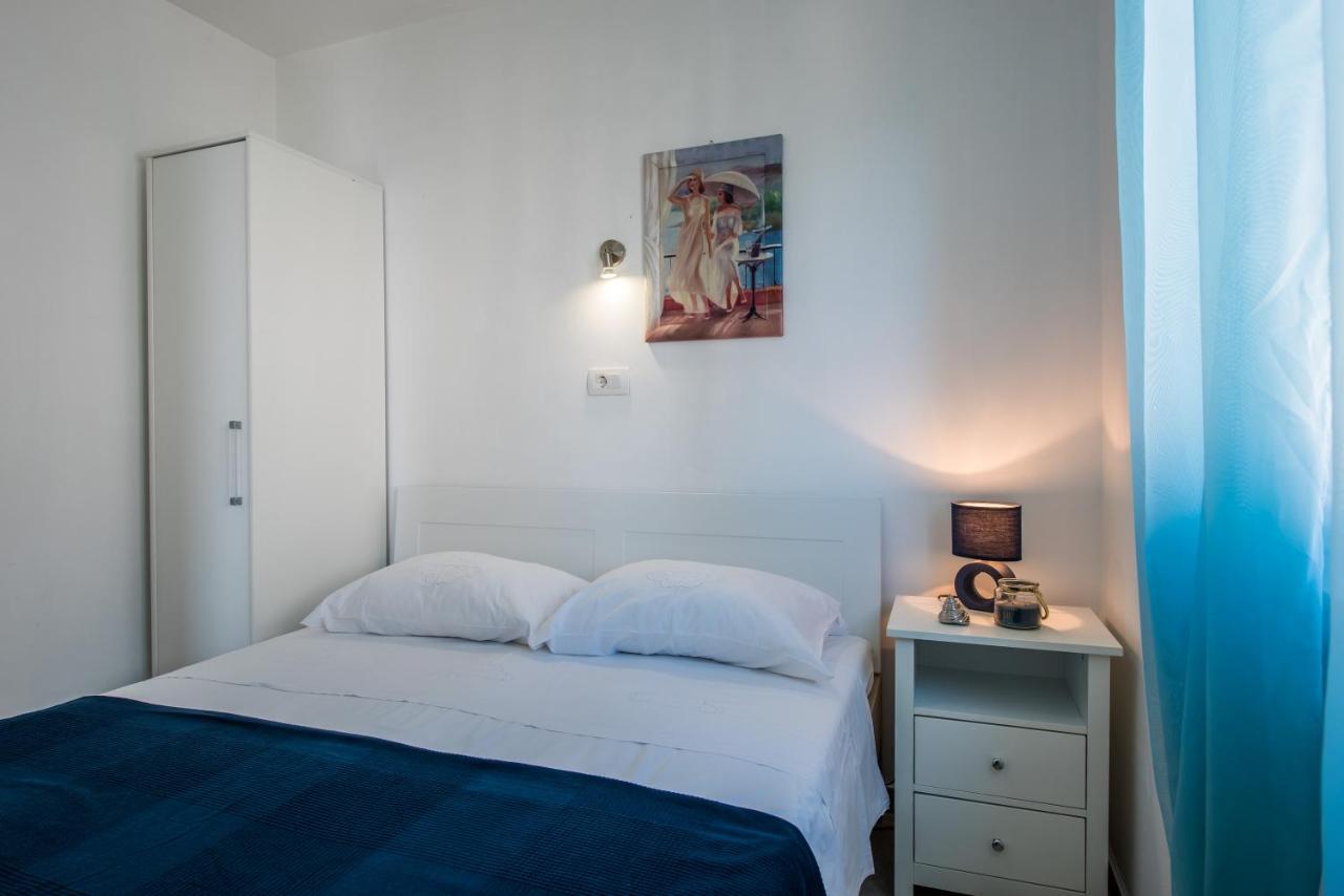 Apartments Amneris Trogir Luaran gambar
