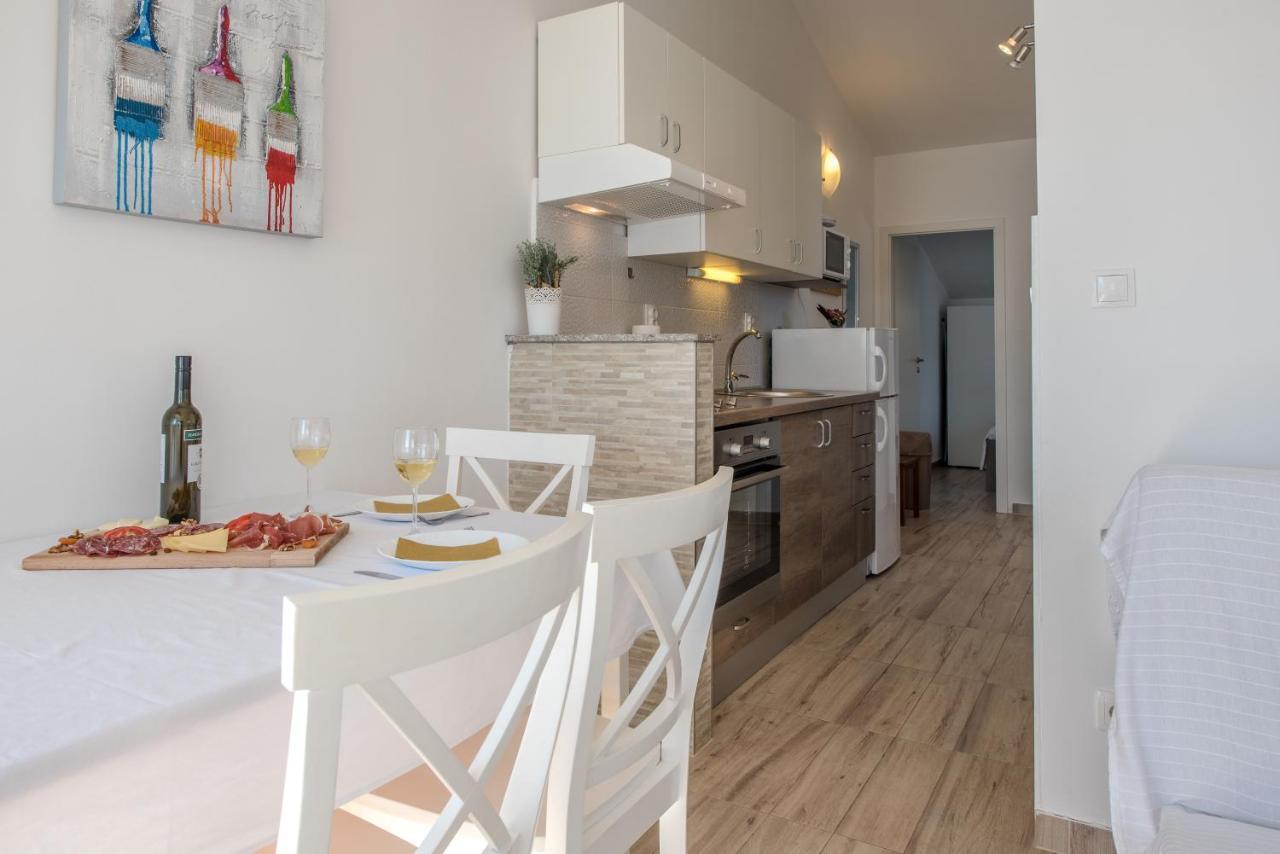Apartments Amneris Trogir Luaran gambar